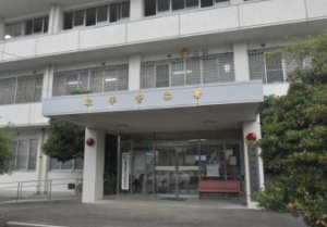 【留学生・スリランカ国籍の男】「警察行ったら〇す。」大学構内で男性に暴行、指の骨折る　傷害と脅迫容疑で逮捕　［茨城県警］