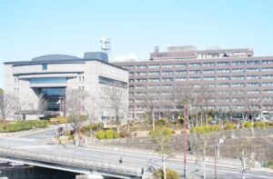 三重県が外国人の職員採用取りやめ検討　秘匿性高い情報の保護目的［産経］